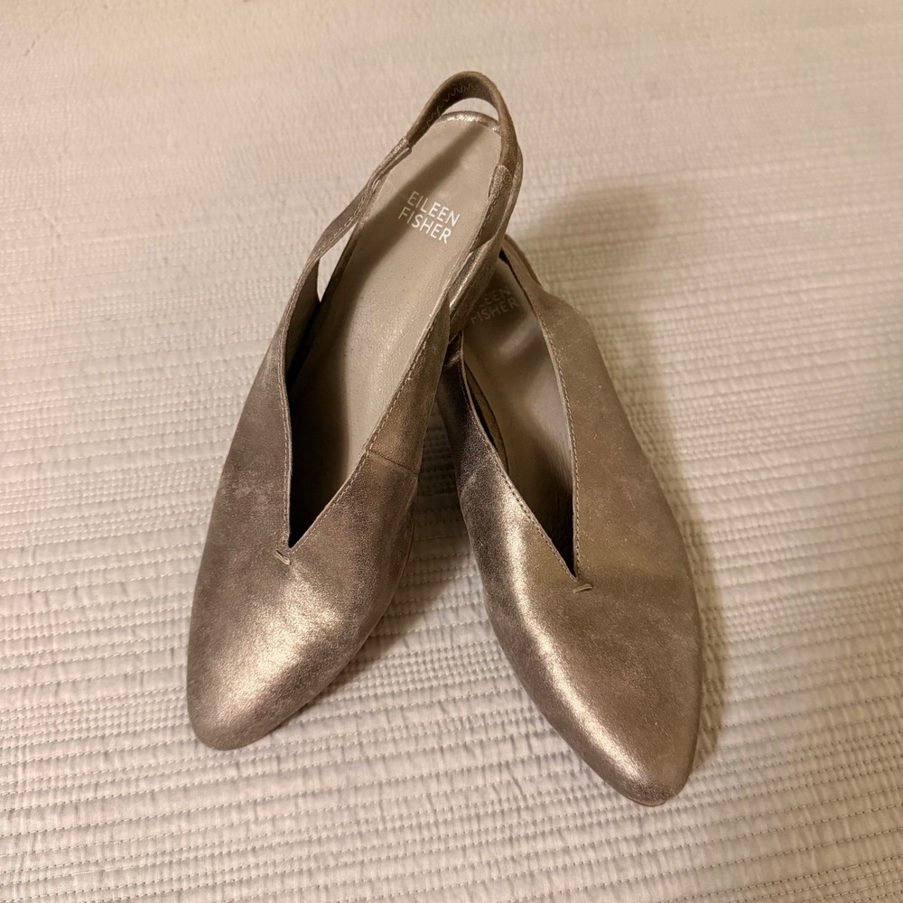 Eileen Fisher Metallic Bronze Leather Slingback V-Neck Wedge Pumps Shoes 8.5